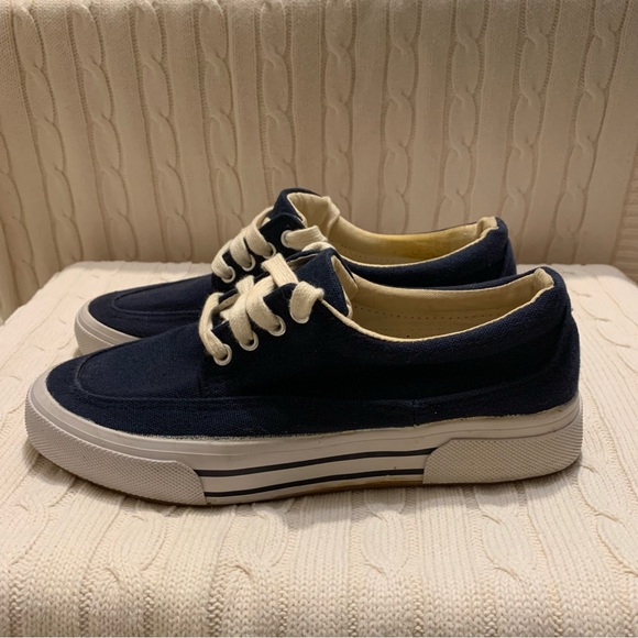 Anchor Bay preppy canvas tennis shoes - Picture 9 of 11